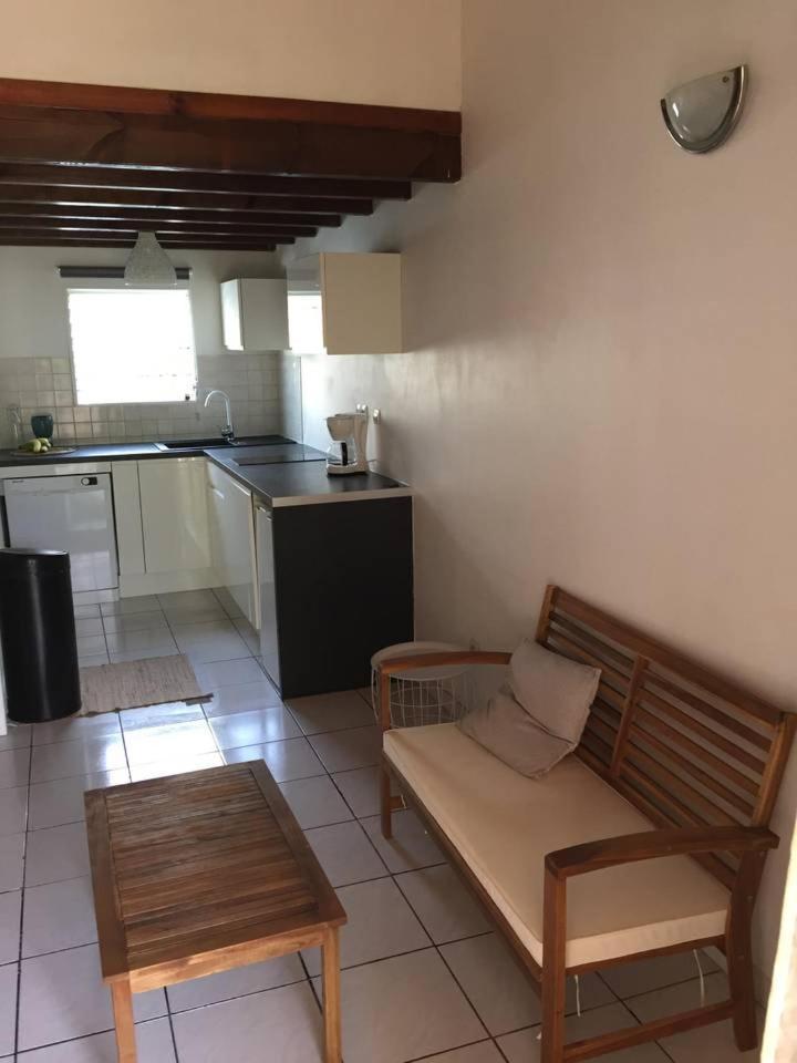 T2 Tropical En Bord De Piscine A 100M De La Mer Apartment Le Carbet Luaran gambar